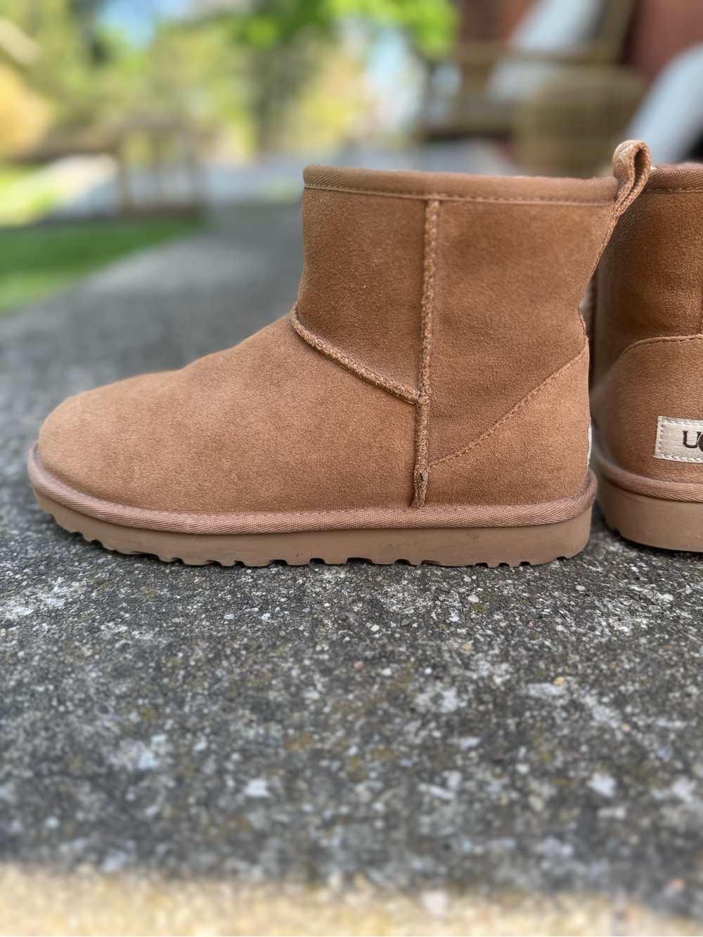 UGG Chestnut Classic Mini Sheepskin Boots Women’s Size 7